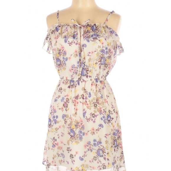 Mossimo Cream Floral Dress - Picture 1 of 6